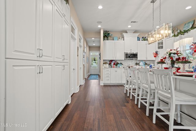 1615 Cayman Cove, Biloxi, MS 39531