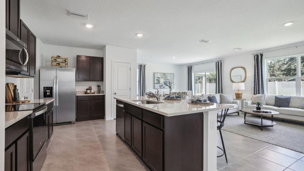 Image 5 of property listing at 5245 BERRY BAY AVENUE, Wimauma, FL 33598