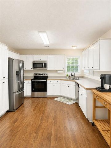 314 Black Willow Court, Locust Grove, GA 30248