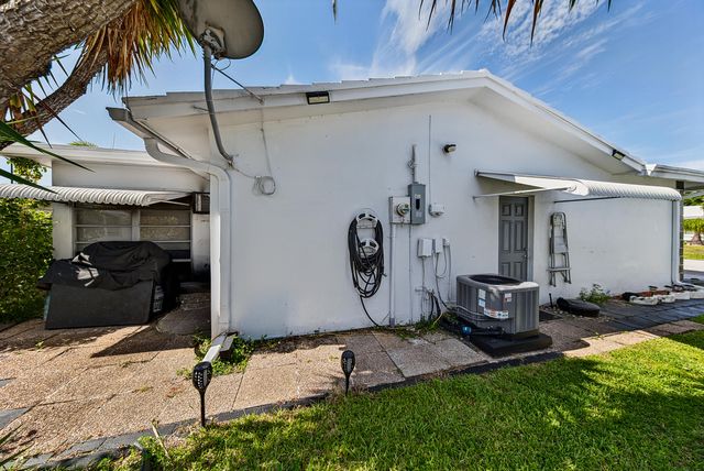 2930 NW 1st Drive, Pompano Beach, FL 33064