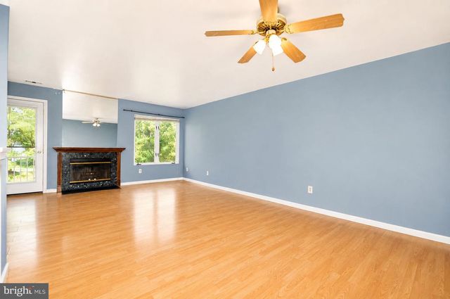 276 JUANITA, Levittown, PA 19057