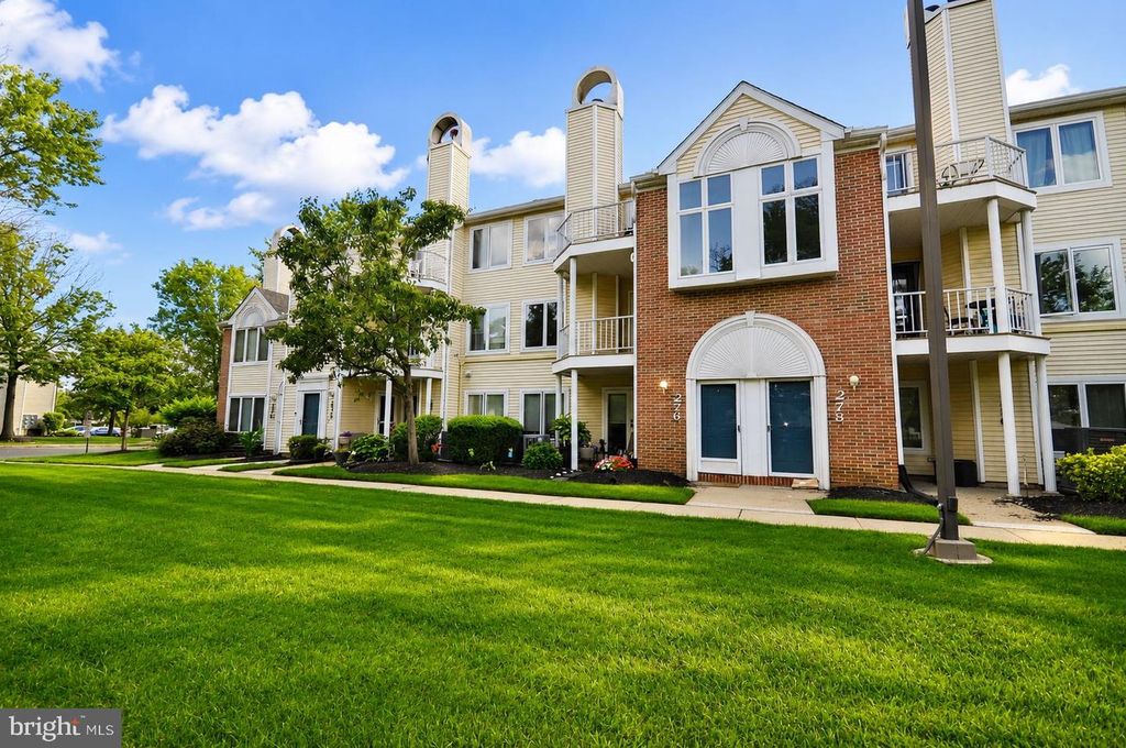 276 JUANITA, Levittown, PA 19057