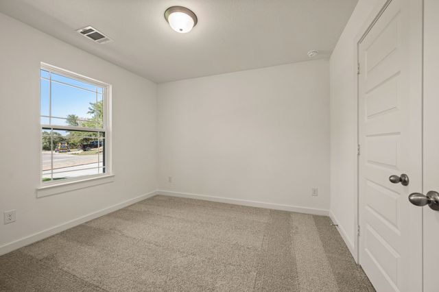 813 Haynie Drive, Runaway Bay, TX 76426