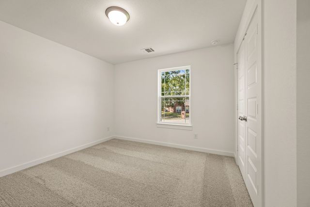 813 Haynie Drive, Runaway Bay, TX 76426