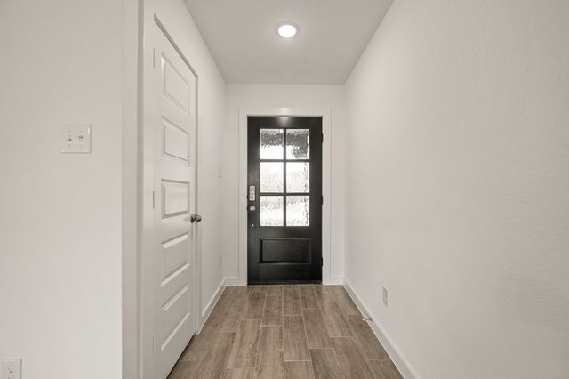 813 Haynie Drive, Runaway Bay, TX 76426