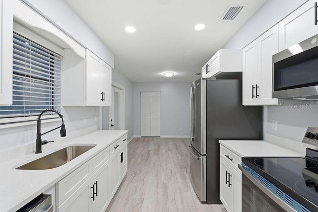 14621 NW 122 TERRACE, Alachua, FL 32615