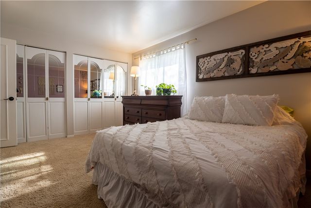429 Allenberry Dr, Ross Twp, PA 15237
