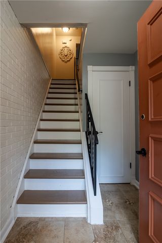 429 Allenberry Dr, Ross Twp, PA 15237