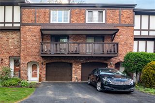 429 Allenberry Dr, Ross Twp, PA 15237