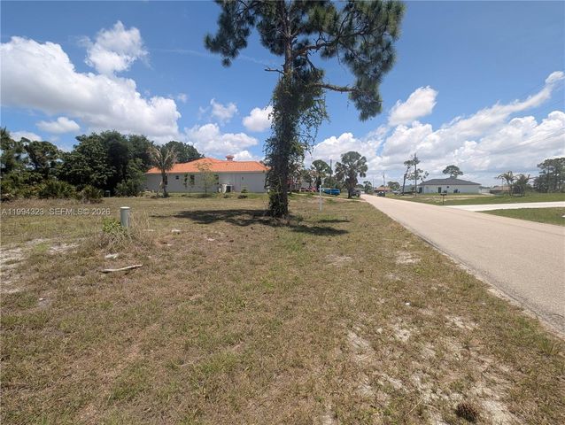 2121 NW 30th Terrace, Cape Coral, FL 33993