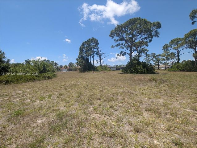 2121 NW 30th Terrace, Cape Coral, FL 33993