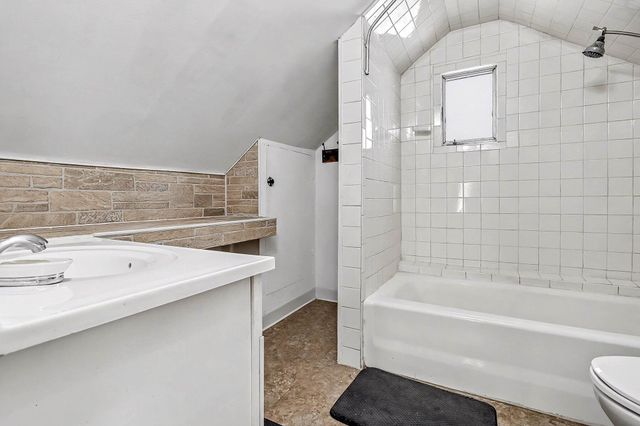 512 Lagrange Street, South Haven, MI 49090