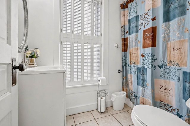 512 Lagrange Street, South Haven, MI 49090