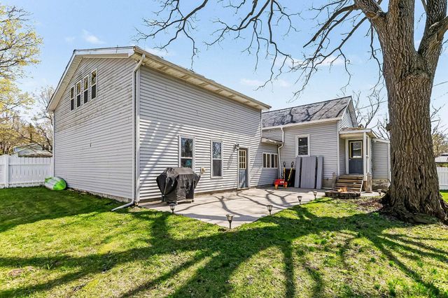 512 Lagrange Street, South Haven, MI 49090