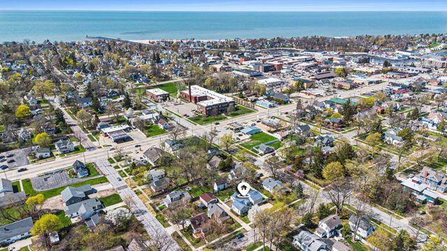 512 Lagrange Street, South Haven, MI 49090
