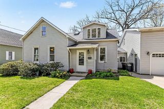 512 Lagrange Street, South Haven, MI 49090
