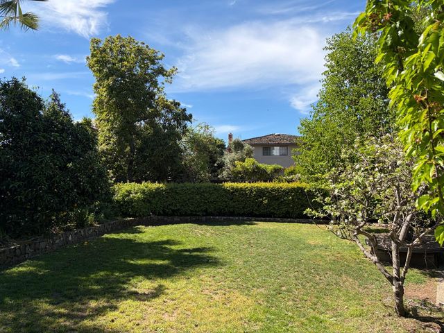 1130 Suffolk Court, Los Altos, CA 94024