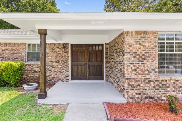 2431 Roberts Drive, Niceville, FL 32578