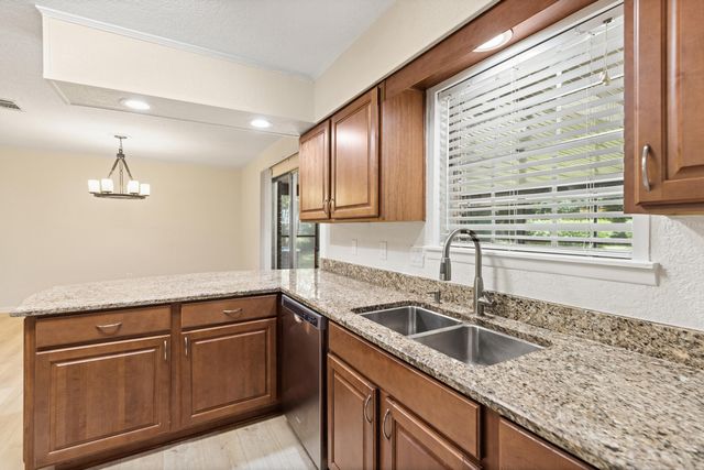 2431 Roberts Drive, Niceville, FL 32578