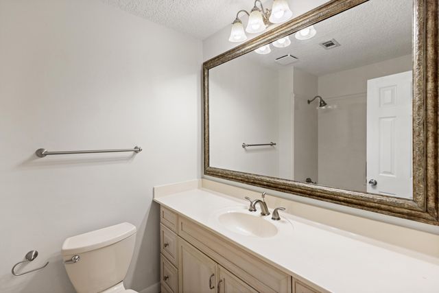 2431 Roberts Drive, Niceville, FL 32578