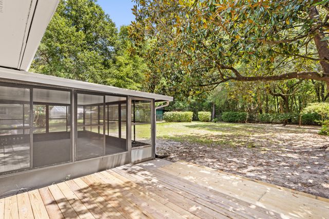 2431 Roberts Drive, Niceville, FL 32578