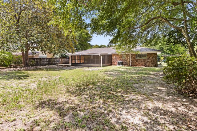 2431 Roberts Drive, Niceville, FL 32578
