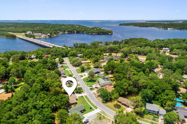 2431 Roberts Drive, Niceville, FL 32578