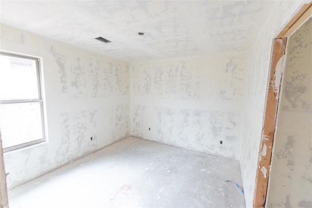 3140 Grapevine Street, Edmond, OK 73034
