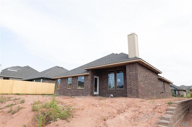 3140 Grapevine Street, Edmond, OK 73034