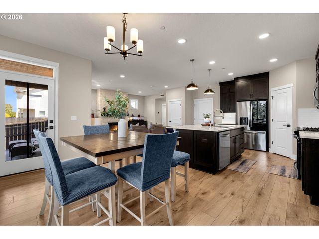 329 W LAUREL St, Washougal, WA 98671