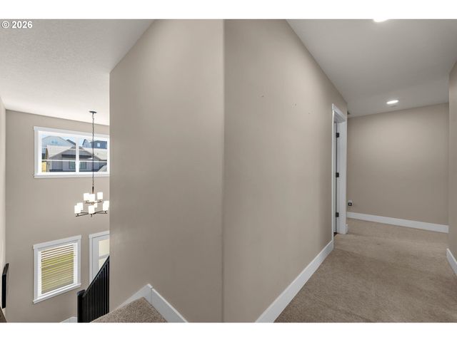 329 W LAUREL St, Washougal, WA 98671