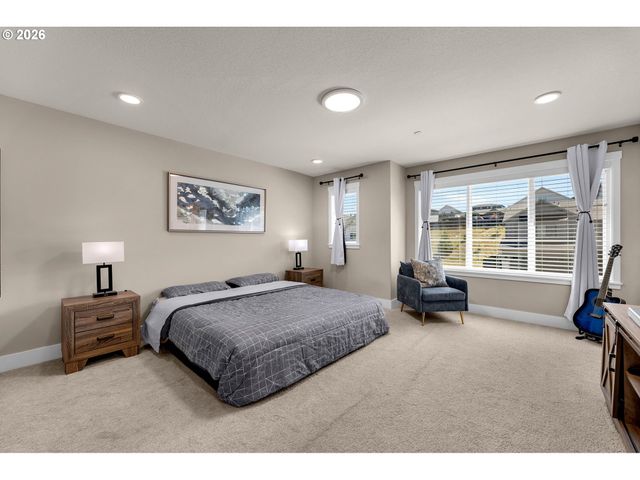 329 W LAUREL St, Washougal, WA 98671