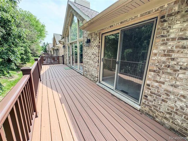 45325 Stonehedge Drive, Plymouth, MI 48170