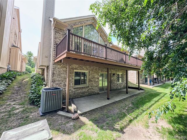 45325 Stonehedge Drive, Plymouth, MI 48170