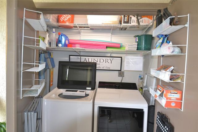 284 WOODLAKE WYNDE, Oldsmar, FL 34677