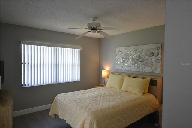 284 WOODLAKE WYNDE, Oldsmar, FL 34677