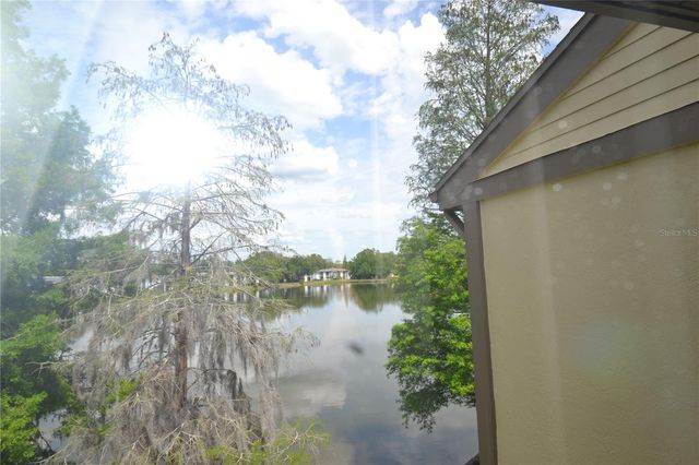 284 WOODLAKE WYNDE, Oldsmar, FL 34677