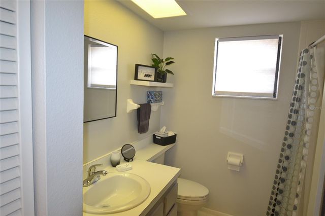 284 WOODLAKE WYNDE, Oldsmar, FL 34677