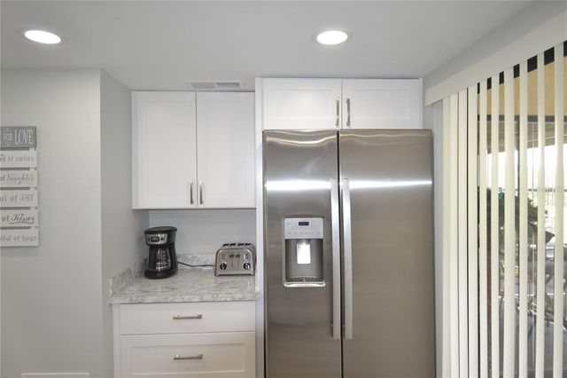 284 WOODLAKE WYNDE, Oldsmar, FL 34677