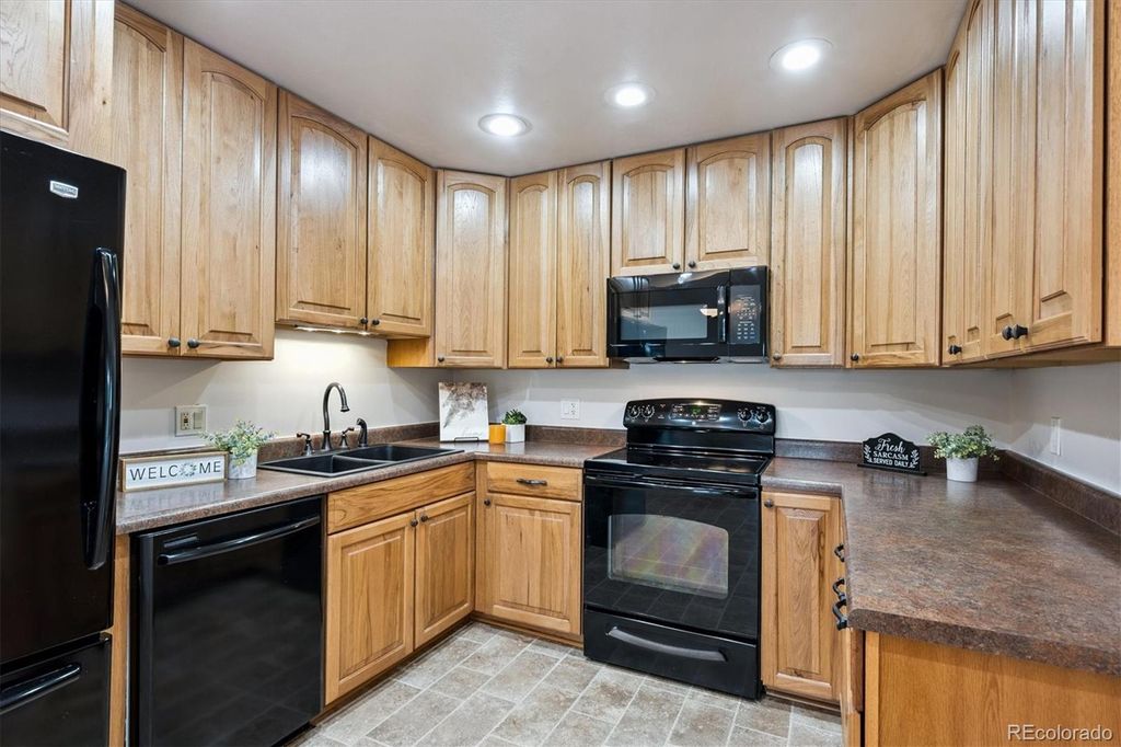 13606 E Bates Avenue 410, Aurora, CO 80014