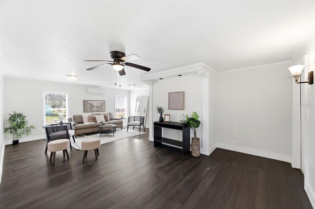 Image 6 of property listing at 6329 SADDLETREE DRIVE, Wesley Chapel, FL 33544