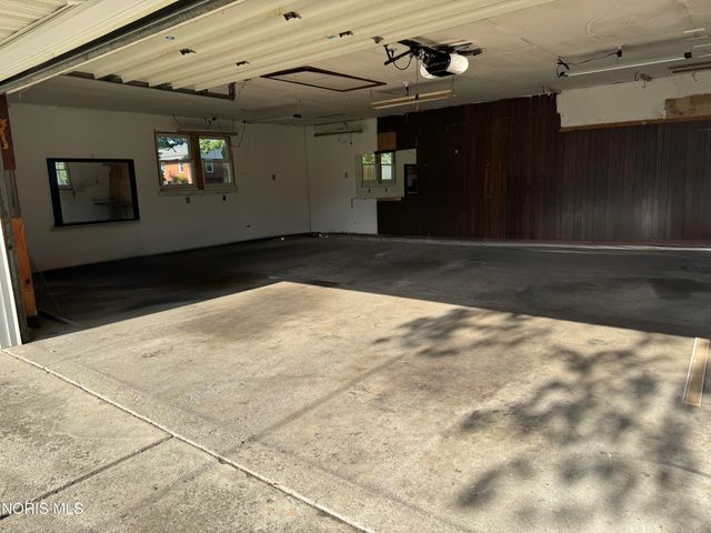 2605 Eton Place, Findlay, OH 45840