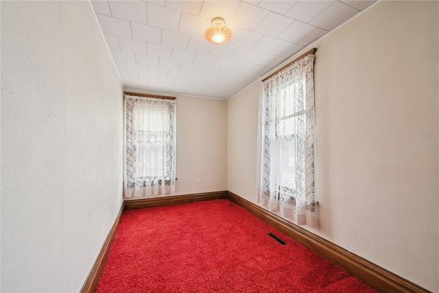 205 2nd Avenue, Atkins, IA 52206