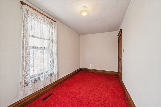 205 2nd Avenue, Atkins, IA 52206