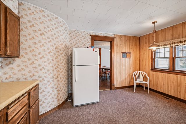 205 2nd Avenue, Atkins, IA 52206