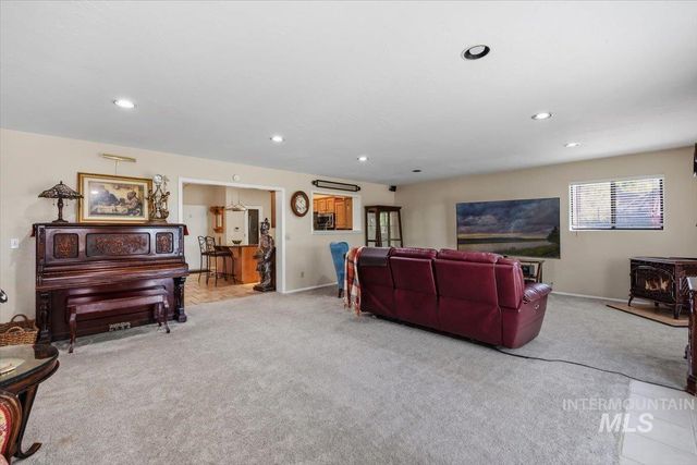 147 W 400 South, Jerome, ID 83338