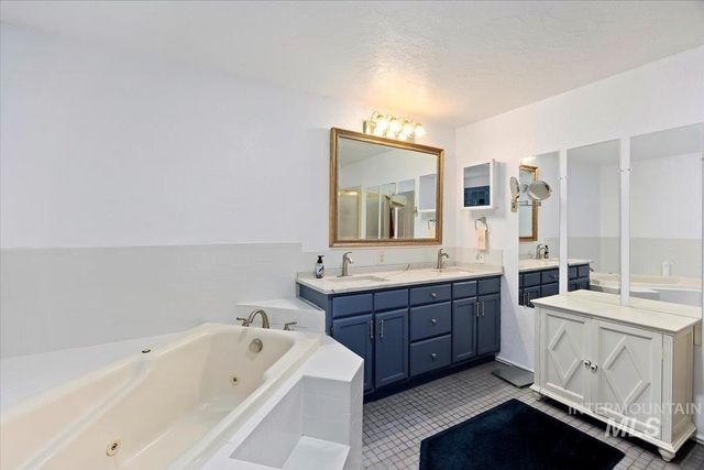 147 W 400 South, Jerome, ID 83338