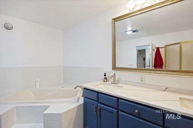 147 W 400 South, Jerome, ID 83338