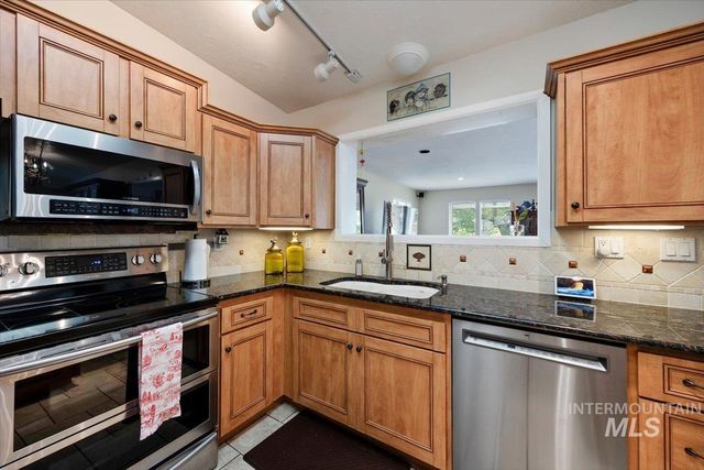 147 W 400 South, Jerome, ID 83338