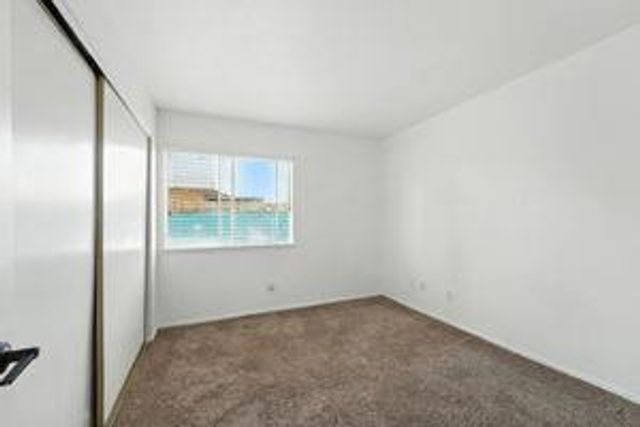 8044 torrente Way, Sacramento, CA 95823